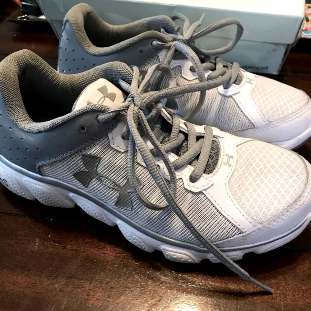 Under Armour Tennis Shoes